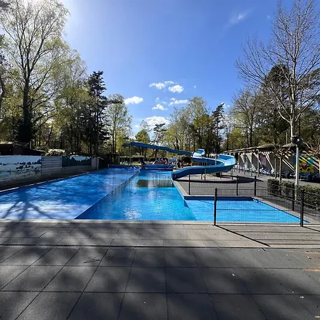 Holiday park Veluwshof Holidays Luxe With Private Jacuzzi's - Swimmingpool - Tennis Court - Bowling - Supermarket And Children Entertainment