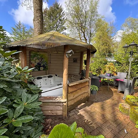 Veluwshof Holidays Luxe With Private Jacuzzi's - Swimmingpool - Tennis Court - Bowling - Supermarket And Children Entertainment * Hoenderloo