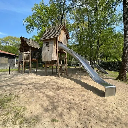 Veluwshof Holidays Luxe With Private Jacuzzi's - Swimmingpool - Tennis Court - Bowling - Supermarket And Children Entertainment