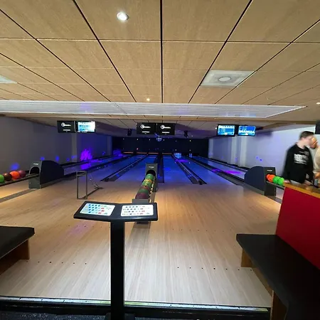 Veluwshof Holidays Luxe With Private Jacuzzi's - Swimmingpool - Tennis Court - Bowling - Supermarket And Children Entertainment