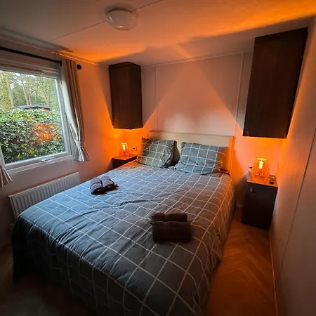 Veluwshof Holidays Luxe With Private Jacuzzi's - Swimmingpool - Tennis Court - Bowling - Supermarket And Children Entertainment Holiday park Hoenderloo