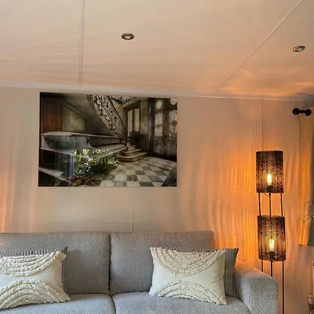 Veluwshof Holidays Luxe With Private Jacuzzi's - Swimmingpool - Tennis Court - Bowling - Supermarket And Children Entertainment