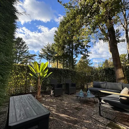 Village de vacances Veluwshof Holidays Luxe With Private Jacuzzi's - Swimmingpool - Tennis Court - Bowling - Supermarket And Children Entertainment