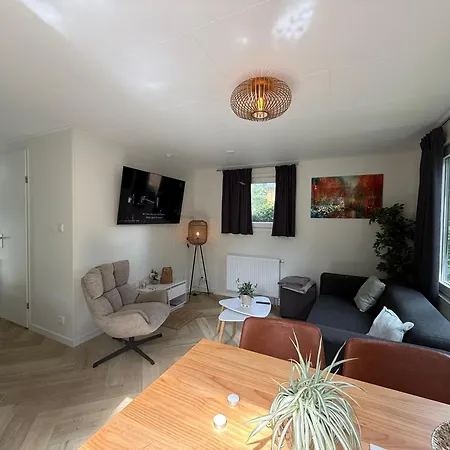 Veluwshof Holidays Luxe With Private Jacuzzi's - Swimmingpool - Tennis Court - Bowling - Supermarket And Children Entertainment Village de vacances