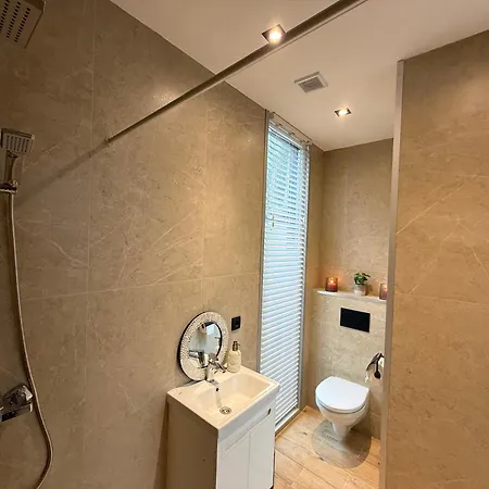 Village de vacances Veluwshof Holidays Luxe With Private Jacuzzi's - Swimmingpool - Tennis Court - Bowling - Supermarket And Children Entertainment *