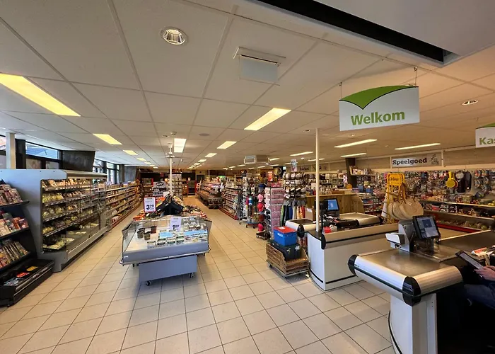 Ferienpark Veluwshof Holidays Luxe With Private Jacuzzi's - Swimmingpool - Tennis Court - Bowling - Supermarket And Children Entertainment Hoenderloo