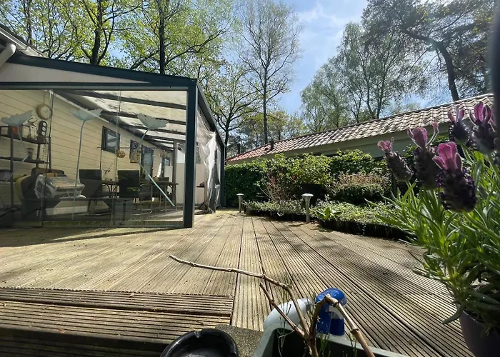 Veluwshof Holidays Luxe With Private Jacuzzi's - Swimmingpool - Tennis Court - Bowling - Supermarket And Children Entertainment Hoenderloo