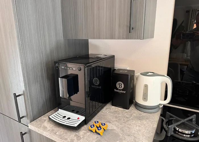 Ferienpark Veluwshof Holidays Luxe With Private Jacuzzi's - Swimmingpool - Tennis Court - Bowling - Supermarket And Children Entertainment