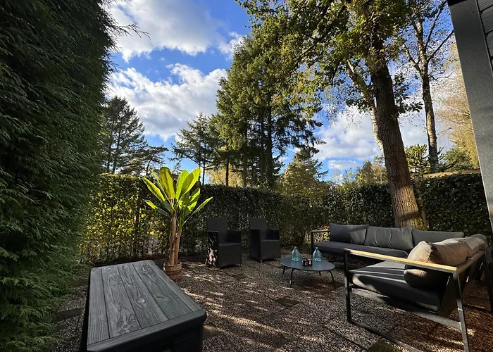 Village de vacances Veluwshof Holidays Luxe With Private Jacuzzi's - Swimmingpool - Tennis Court - Bowling - Supermarket And Children Entertainment