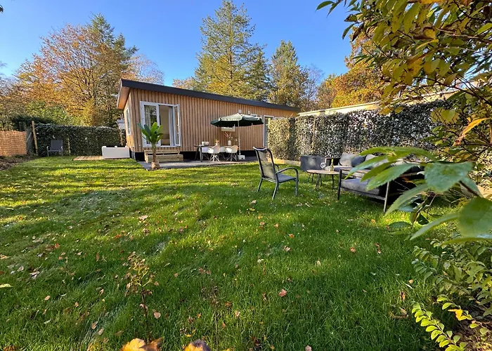 Veluwshof Holidays Luxe With Private Jacuzzi's - Swimmingpool - Tennis Court - Bowling - Supermarket And Children Entertainment Hoenderloo