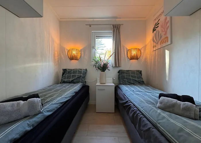 Prázdninový areál Veluwshof Holidays Luxe With Private Jacuzzi's - Swimmingpool - Tennis Court - Bowling - Supermarket And Children Entertainment Hoenderloo