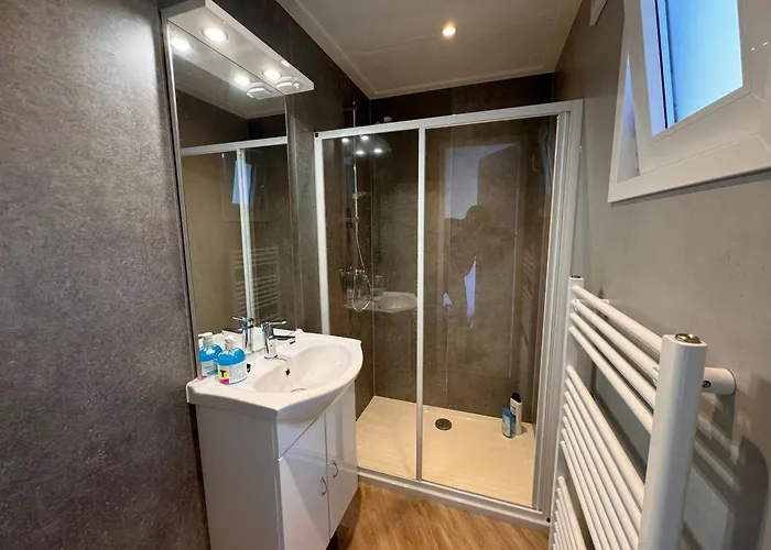 Veluwshof Holidays Luxe With Private Jacuzzi's - Swimmingpool - Tennis Court - Bowling - Supermarket And Children Entertainment *