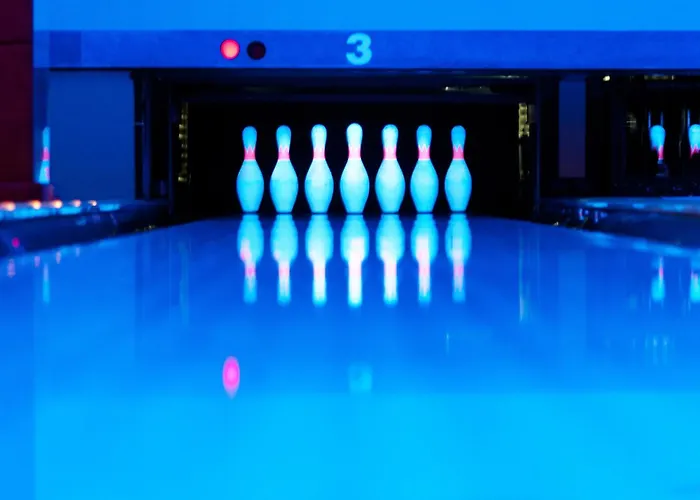 Veluwshof Holidays Luxe With Private Jacuzzi's - Swimmingpool - Tennis Court - Bowling - Supermarket And Children Entertainment