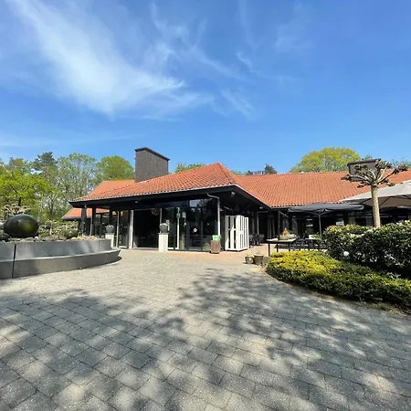 Veluwshof Holidays Luxe With Private Jacuzzi's - Swimmingpool - Tennis Court - Bowling - Supermarket And Children Entertainment 홀리데이파크