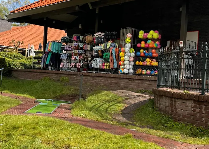 Veluwshof Holidays Luxe With Private Jacuzzi's - Swimmingpool - Tennis Court - Bowling - Supermarket And Children Entertainment הונדרלו